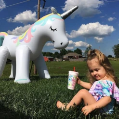 William Valentine Giant Inflatable Unicorn Yard Sprinkler 2m Tall!