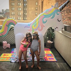 William Valentine Giant Inflatable Unicorn Yard Sprinkler 2m Tall!