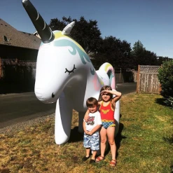 William Valentine Giant Inflatable Unicorn Yard Sprinkler 2m Tall!