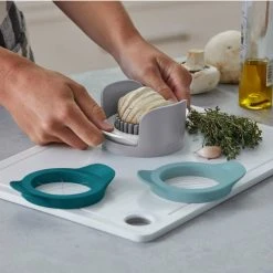 IsAlbi Foodie 3-in-1 Stack And Slice Tool