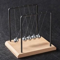 Heebiejeebies NewtonÂ’s Cradle | 18cm