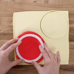 IsAlbi Perfect Pies | Set Of 2 Pie Presses New