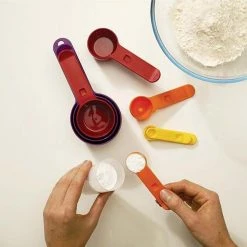 IsAlbi Joseph Joseph Nest 8-Piece Measuring Cup Set