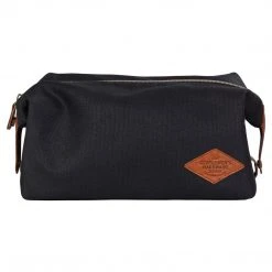 Designworks Collective Sports And Outdoors Gentlemen's Hardware Waxed Canvas Wash Bag