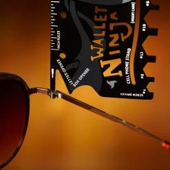 ThumbsUp! Sports And Outdoors Wallet Ninja 18-in-1 Multi-tool Card