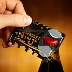 ThumbsUp! Sports And Outdoors Wallet Ninja 18-in-1 Multi-tool Card