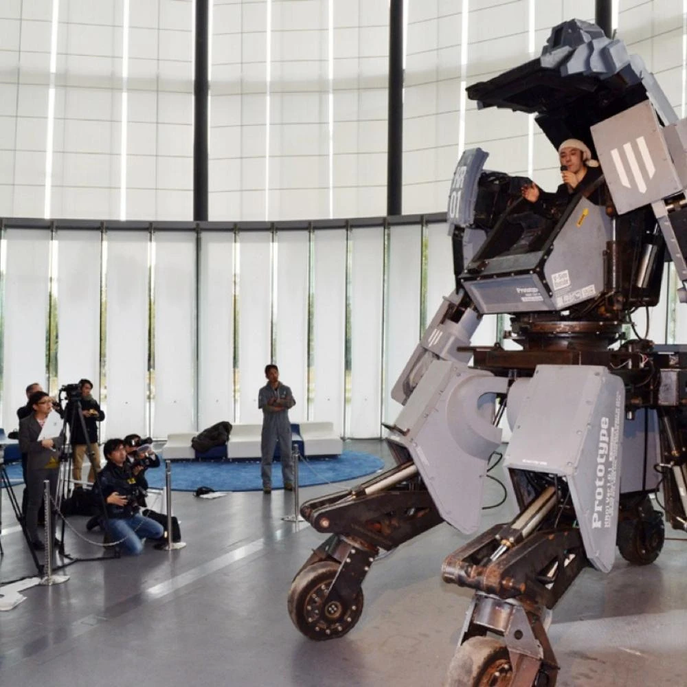 WTF 4 Metres Tall Ride-In Humanoid Fighter Robot Everything 4 WTF 4 Metres Tall Ride-In Humanoid Fighter Robot Everything