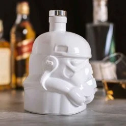 ThumbsUp! Star Wars White Stormtrooper Decanter 750ml Man Cave Gifts