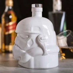ThumbsUp! Star Wars White Stormtrooper Decanter 750ml Man Cave Gifts