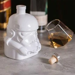 ThumbsUp! Star Wars White Stormtrooper Decanter 750ml Man Cave Gifts